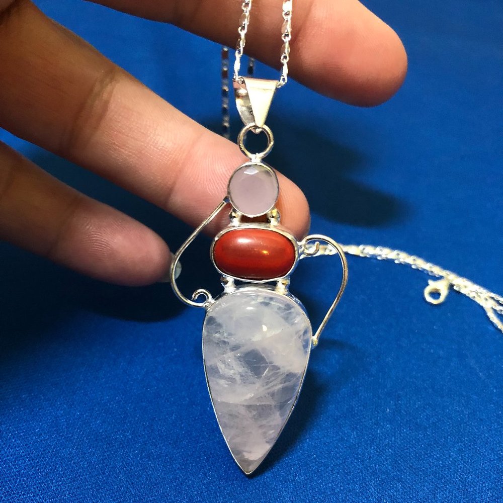 Really Pretty Rose Quartz 925 Stamped Sterling Silver Necklace.